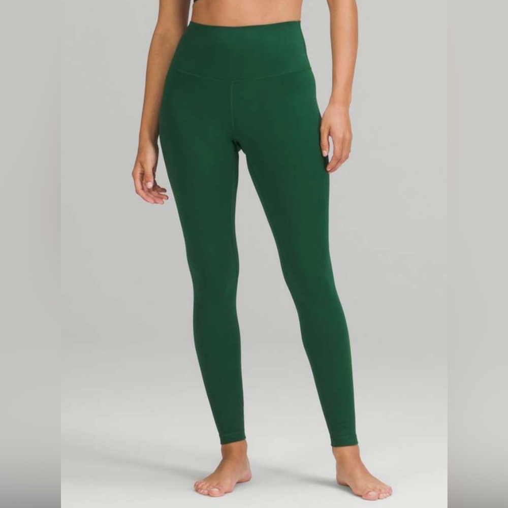BRAND NEW EVERGLADE GREEN ALIGN LEGINGS